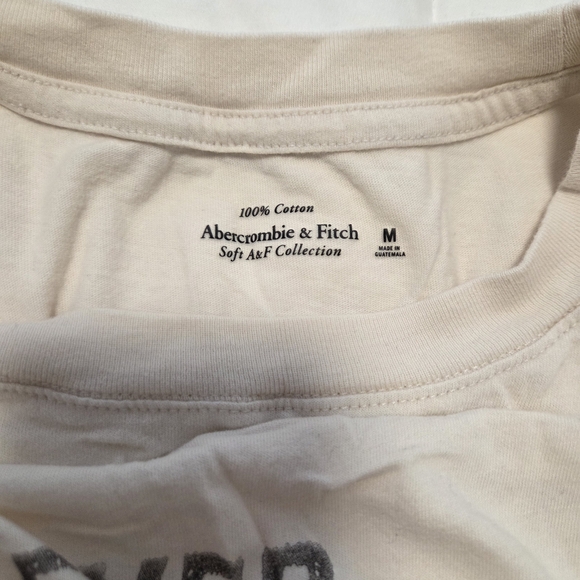 Abercrombie And Fitch Oversized Cream Graphic T-Shirt - Picture 2 of 4